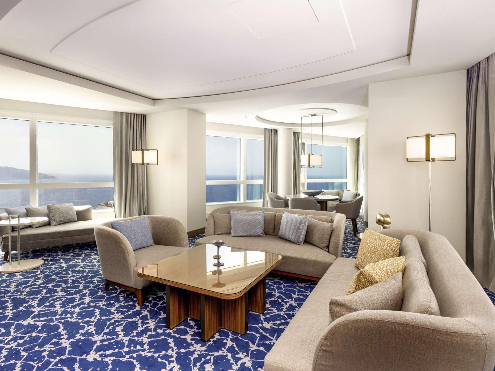 Hotel Oran Bay Managed By Accor Exteriör bild