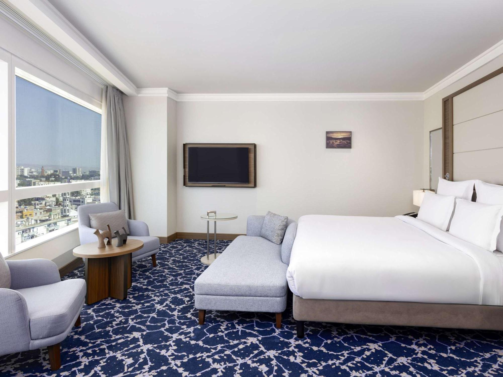 Hotel Oran Bay Managed By Accor Exteriör bild