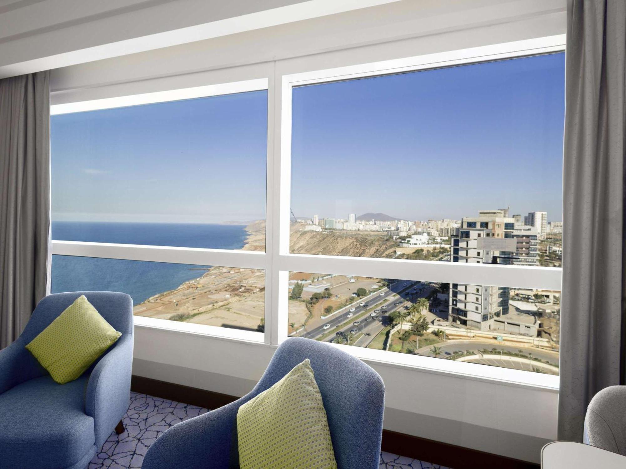 Hotel Oran Bay Managed By Accor Exteriör bild