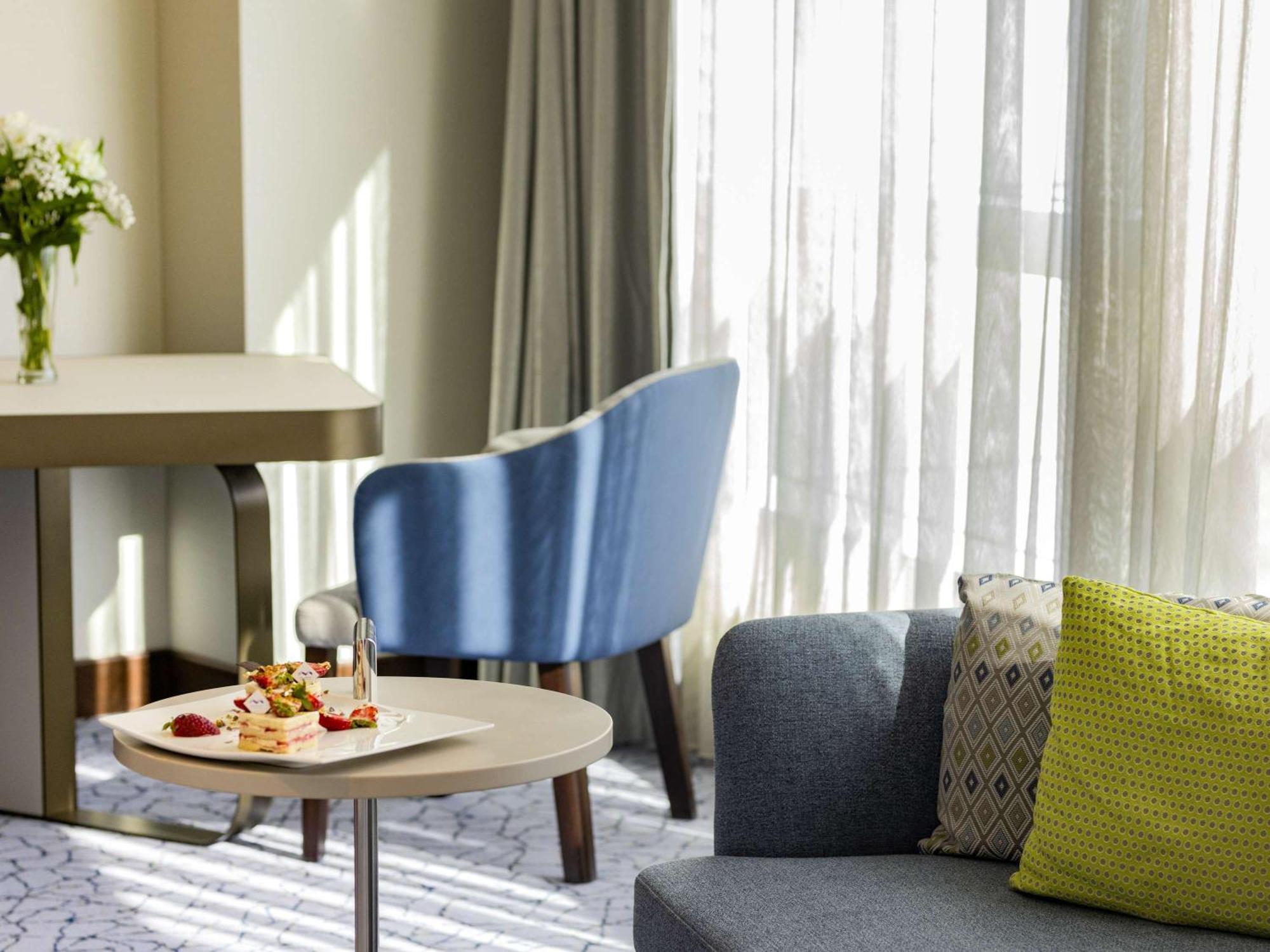 Hotel Oran Bay Managed By Accor Exteriör bild