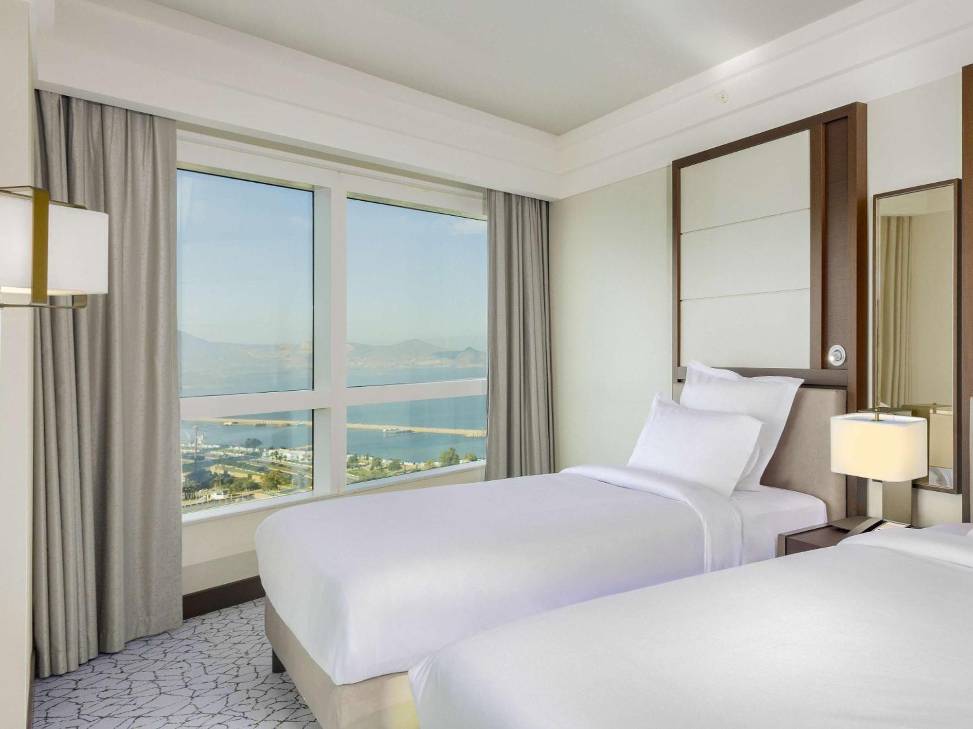 Hotel Oran Bay Managed By Accor Exteriör bild