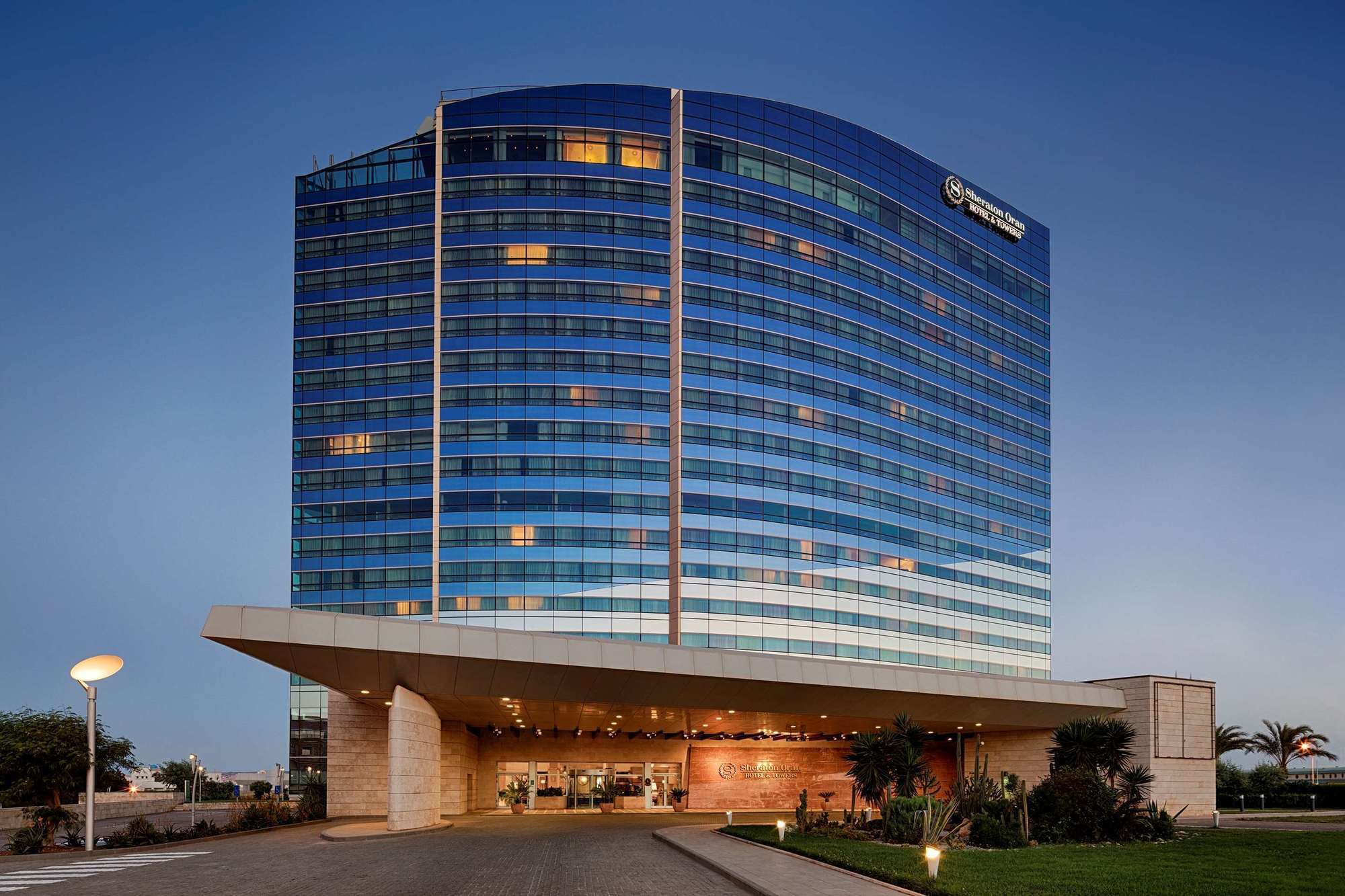 Hotel Oran Bay Managed By Accor Exteriör bild