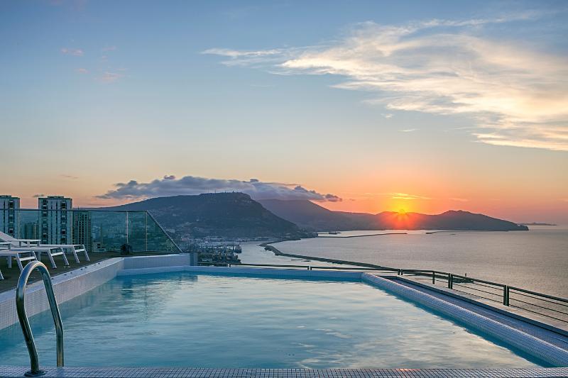 Hotel Oran Bay Managed By Accor Exteriör bild