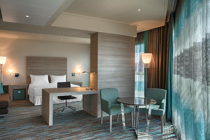 Hotel Oran Bay Managed By Accor Exteriör bild