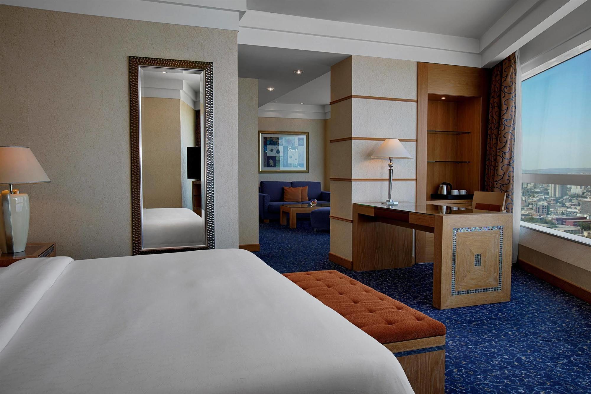 Hotel Oran Bay Managed By Accor Exteriör bild